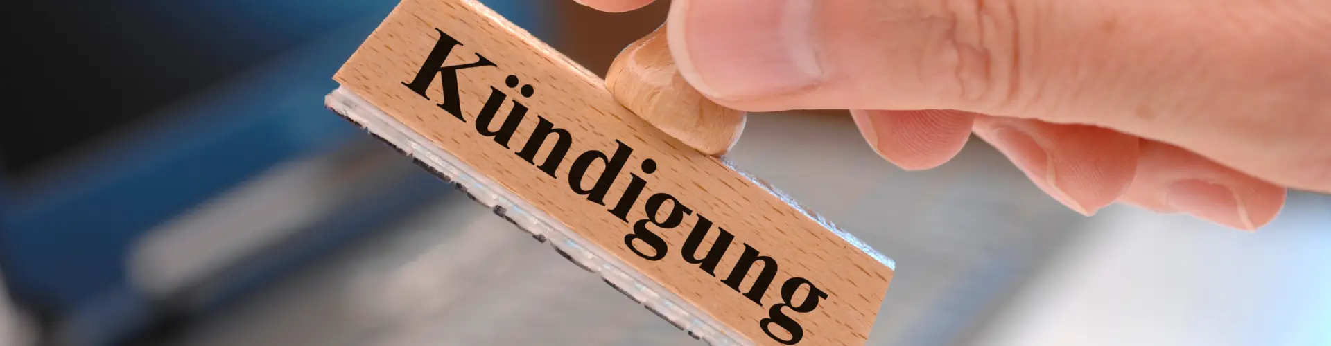 Stempel mit der Aufschrift "Kündigung"